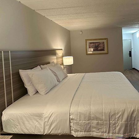 Baymont By Wyndham Milesburg Hotel Екстериор снимка