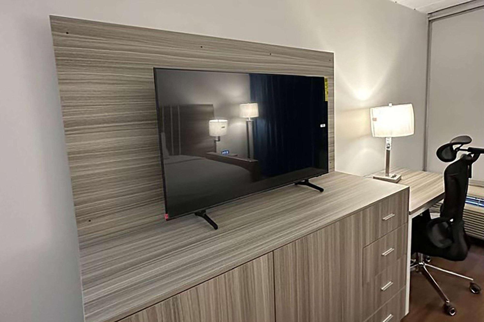 Baymont By Wyndham Milesburg Hotel Екстериор снимка