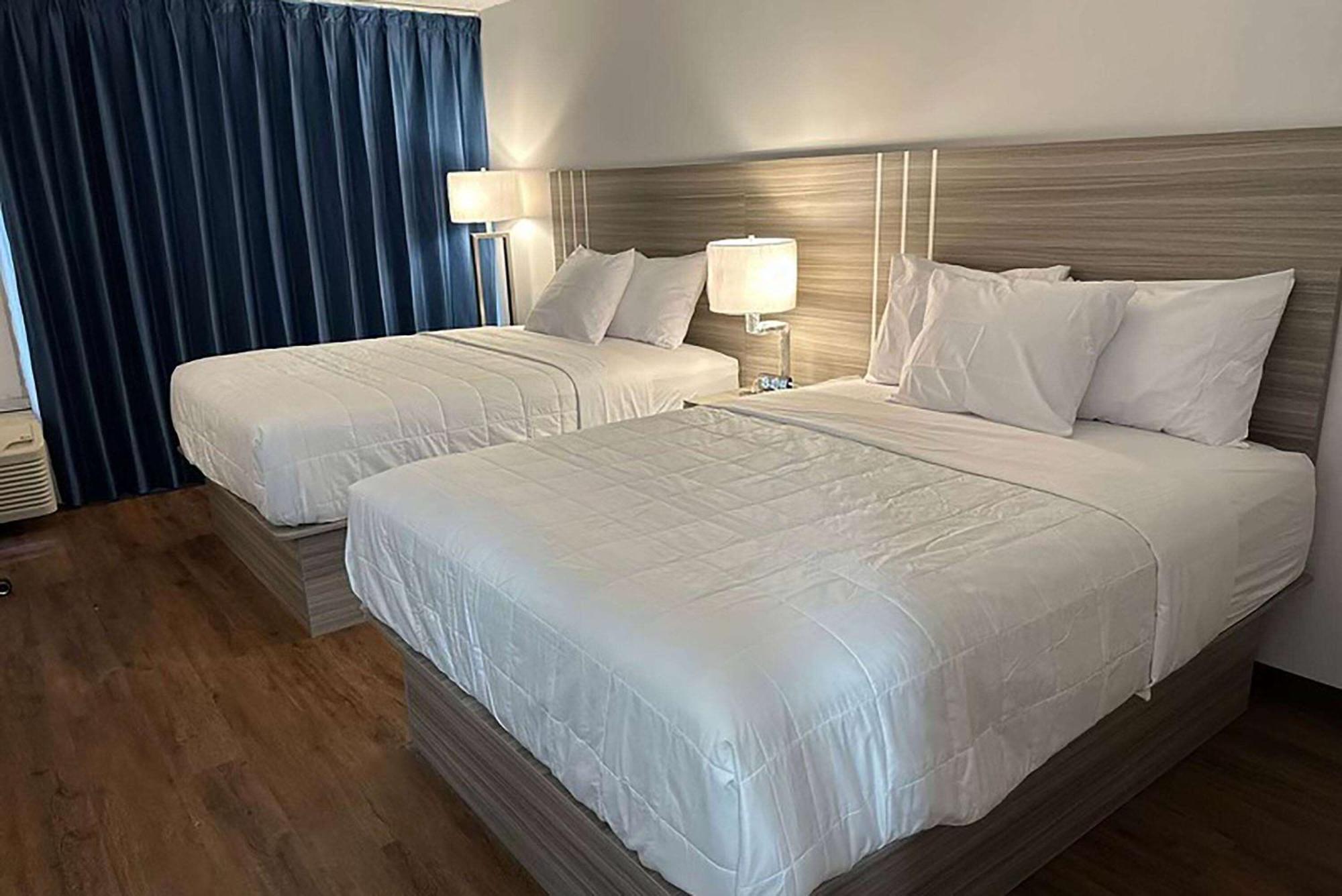 Baymont By Wyndham Milesburg Hotel Екстериор снимка