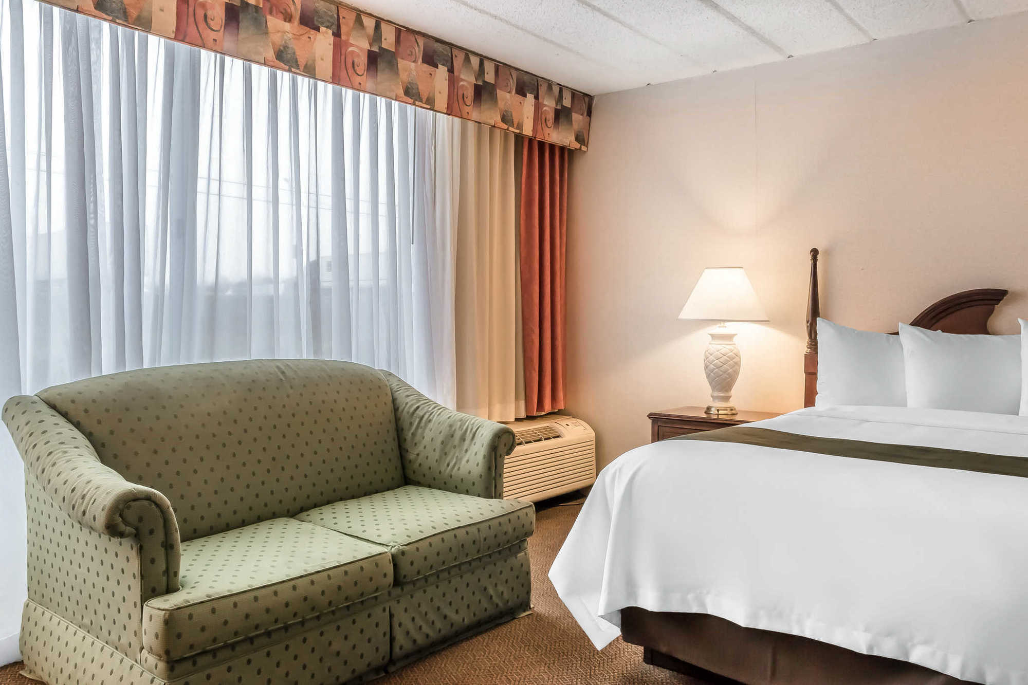 Baymont By Wyndham Milesburg Hotel Стая снимка